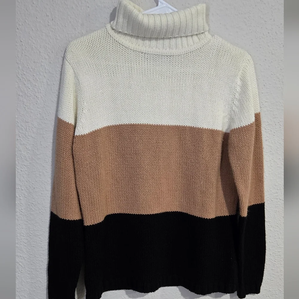 Sag Harbor Women Crewneck Sweater - White, Tan, and Black - Picture 1 of 5